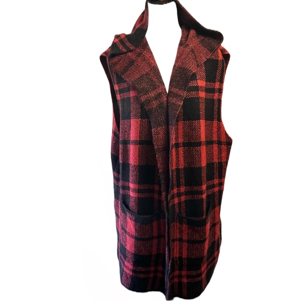 Cato Est 1946 Red and Black Plaid Open Sleeveless Vest Size XL Warm!